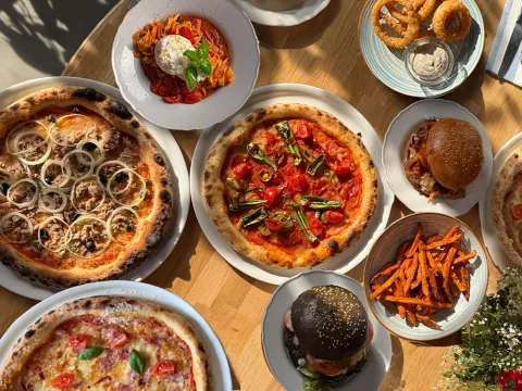 francesca_restaurant_essen_worms_pasta_burger_pizza_bar_vinothek_cocktaills
